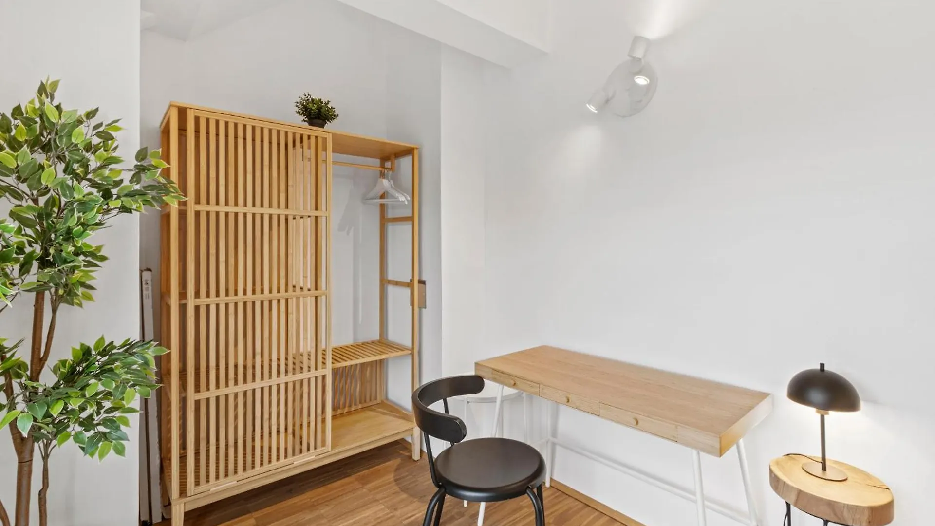 Ferienwohnung Terrace - 155 M² - 5 Min U6 Thaliastrasse Wien Apartment
